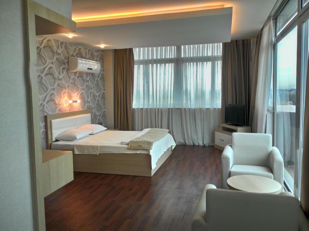 Guney Adana Otel Ruang foto
