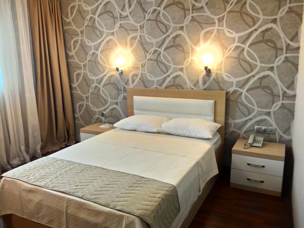 Guney Adana Otel Ruang foto